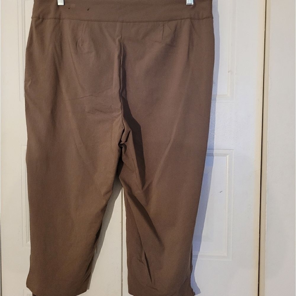 𝅺WORTHINGTON women's Size 1xlarge Brown Crop pants Nwot Tie on Bottom Capri